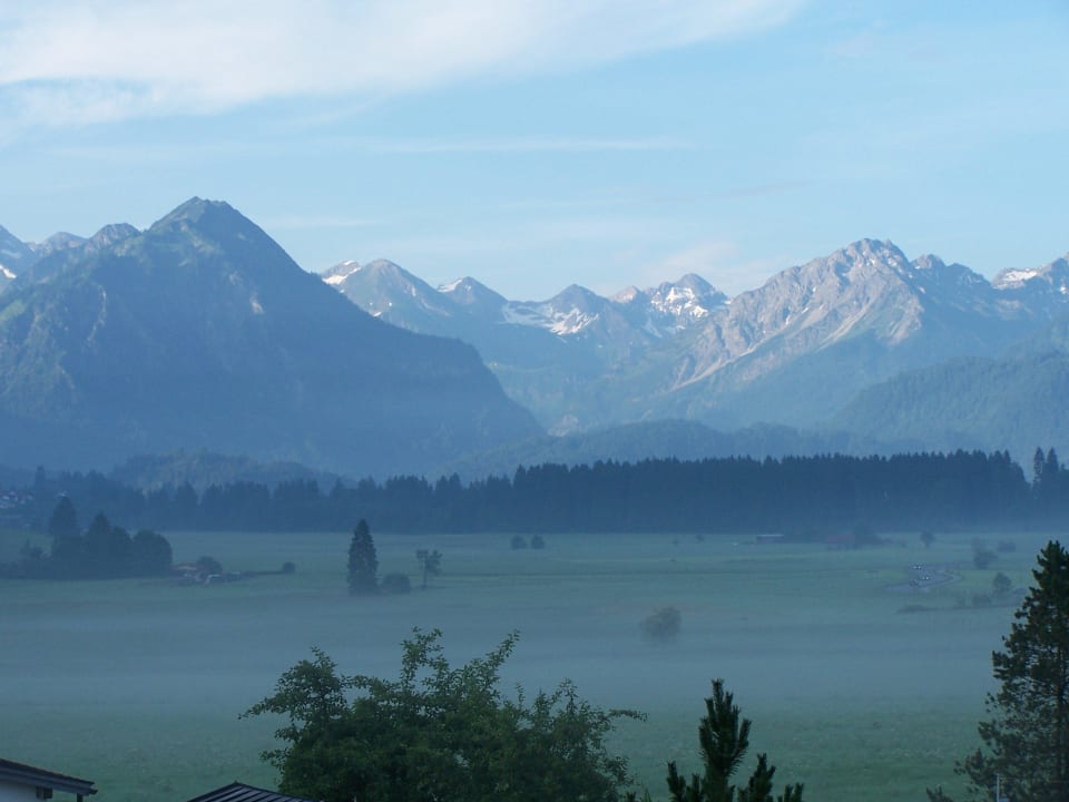 Blick von unserem Zimmer auf das Gebirgspanorma Familien- und Wellnesshotel Viktoria