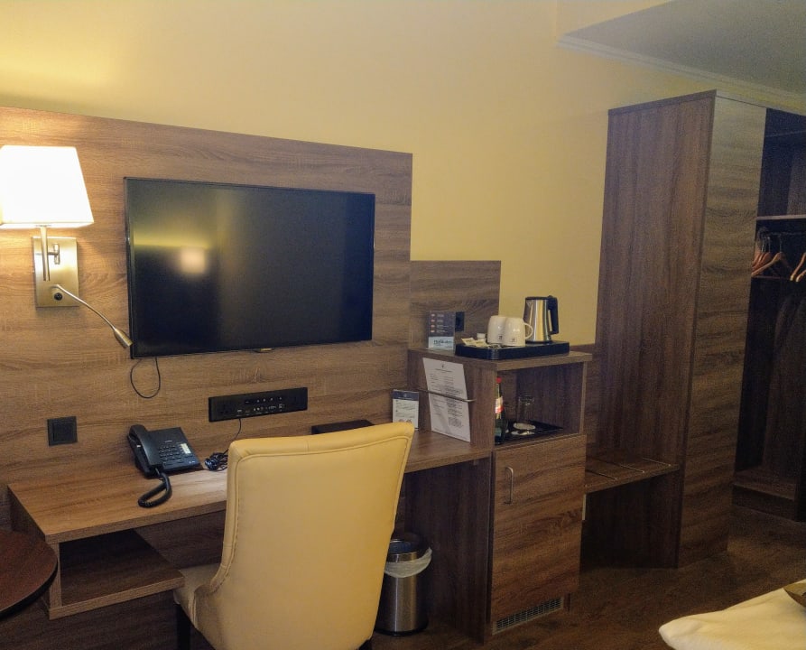 Zimmer Naam Hotel & Apartments