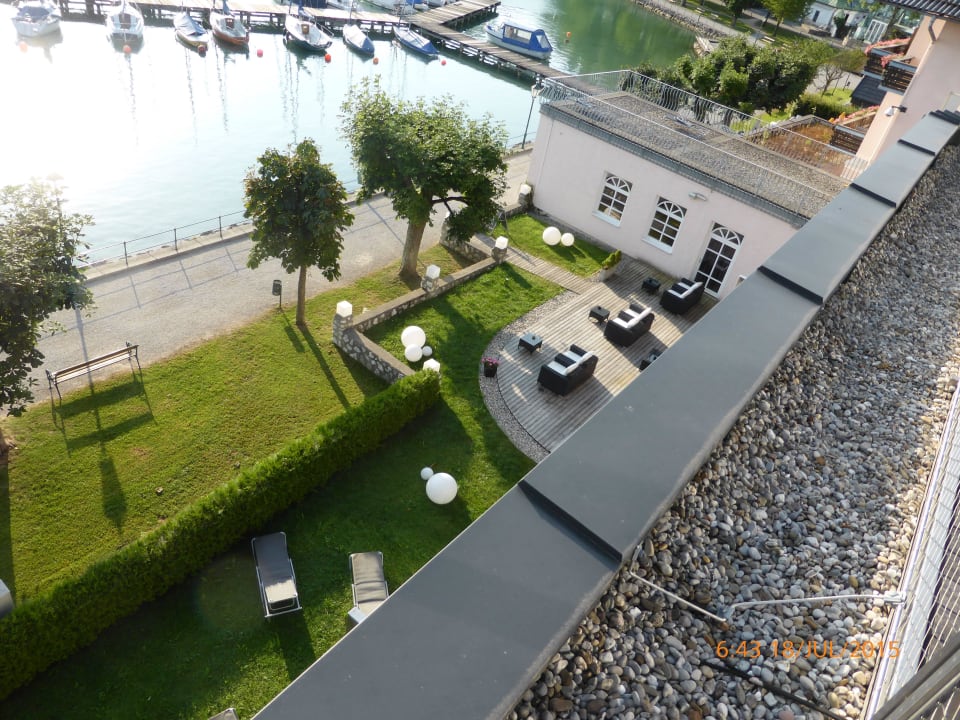 Blick von der Dachterrasse Seeside Hotel Seewirt Mattsee