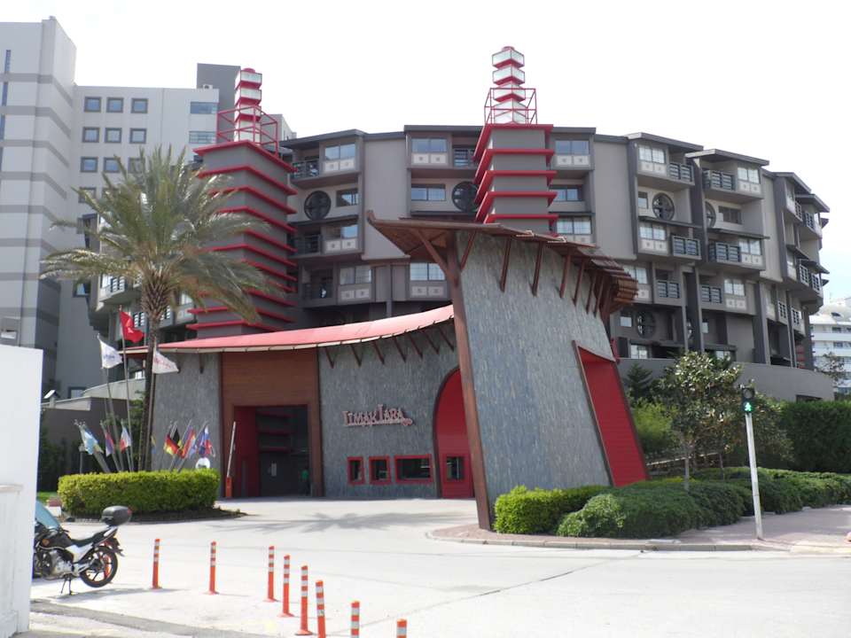 Außenansicht Limak Lara Deluxe Hotel & Resort
