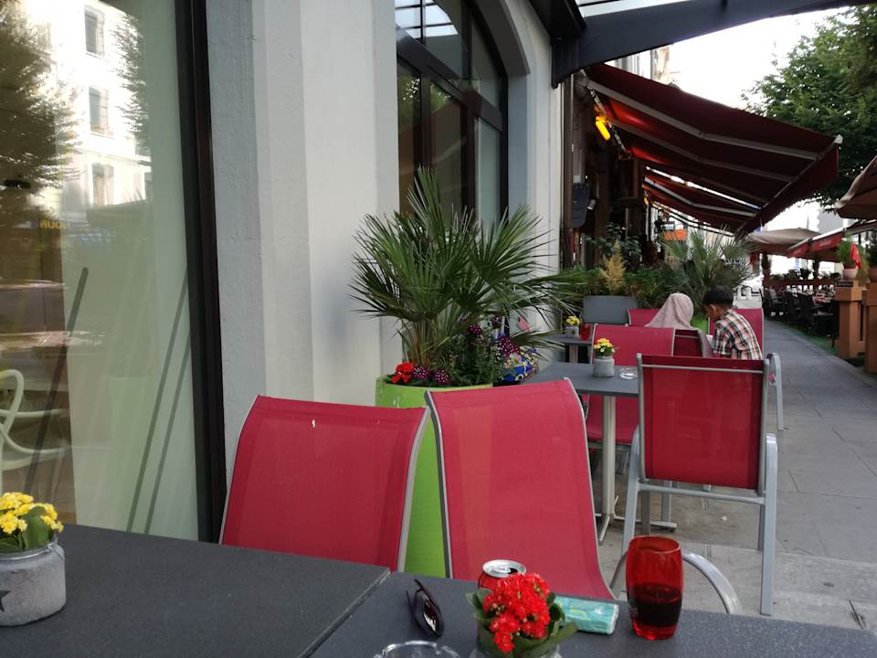 Restaurant Ibis Styles Geneve Mont Blanc