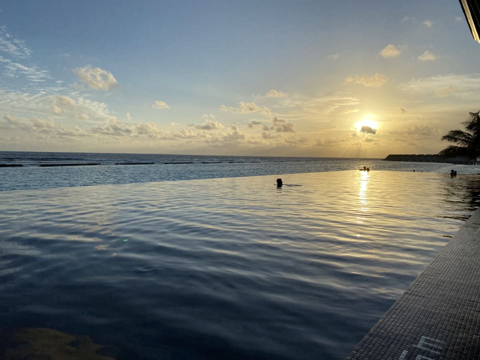 Pool Kuramathi Maldives