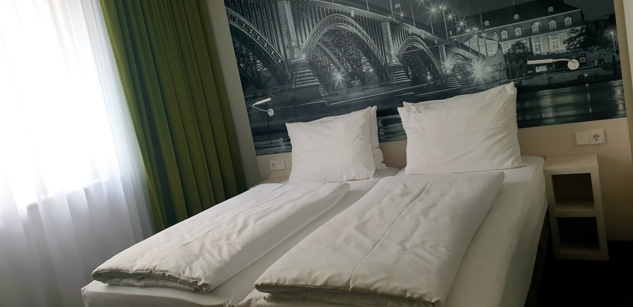 Zimmer Super 8 by Wyndham Mainz Zollhafen