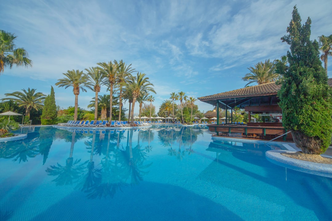 Pool PortBlue Club Pollentia Resort & Spa