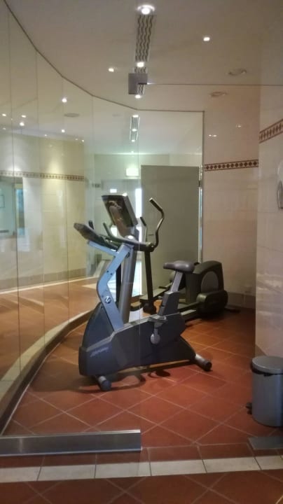 Fitnessbereich (Klein aber fein) Dorint Hotel Leipzig