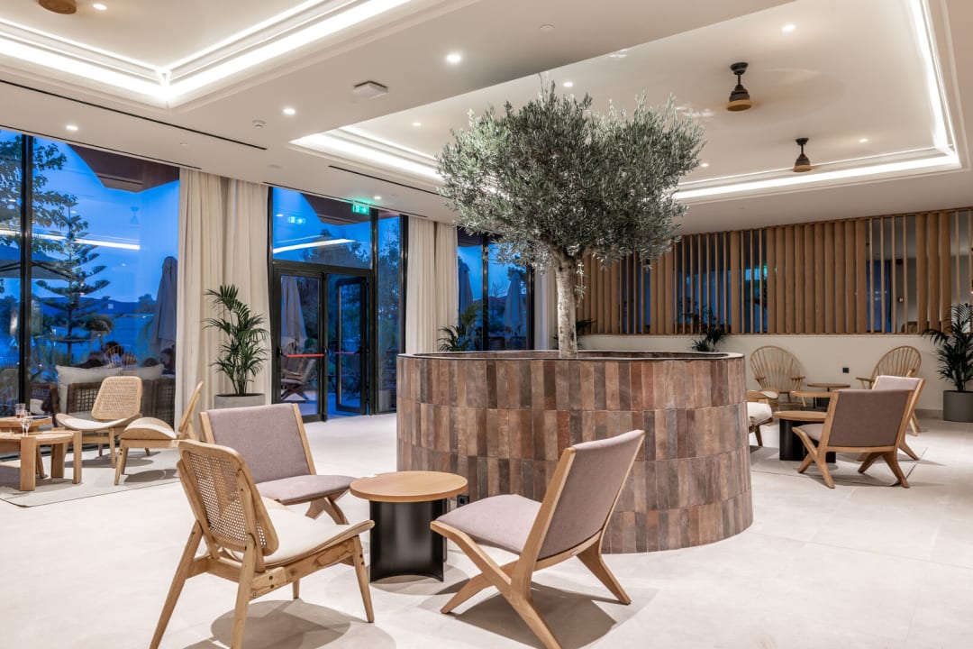 Gastro Domes Aulūs Zante, Autograph Collection