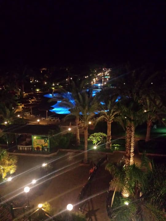Pool bei Nacht  Golden Beach Resort