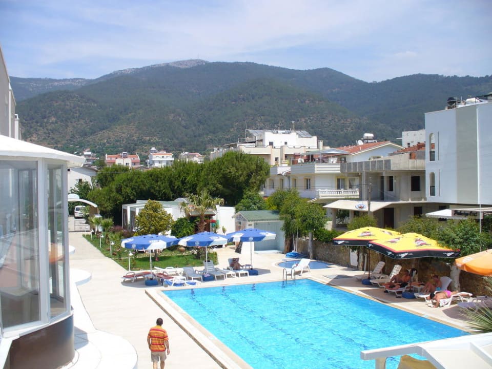 Pool mit Blick in die Berge Dogan Beach Resort & Spa