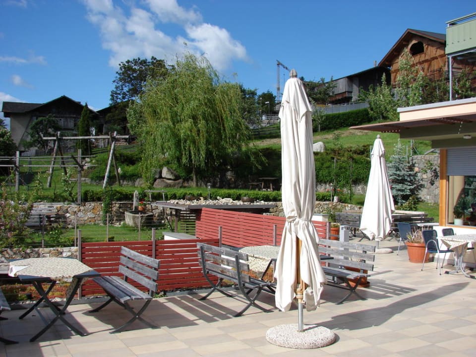 Die Gartenanlage feldthurnerhof vinum-natur-relax
