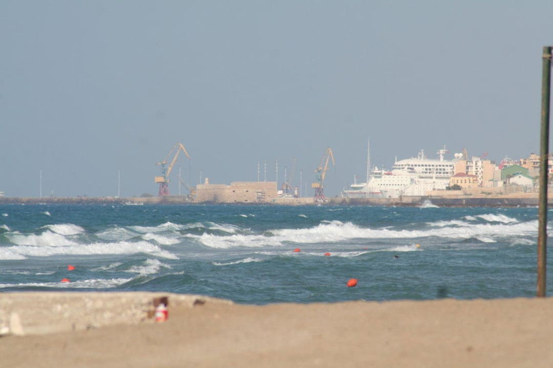 Blick auf den Hafen von Heraklion Civitel Creta Beach