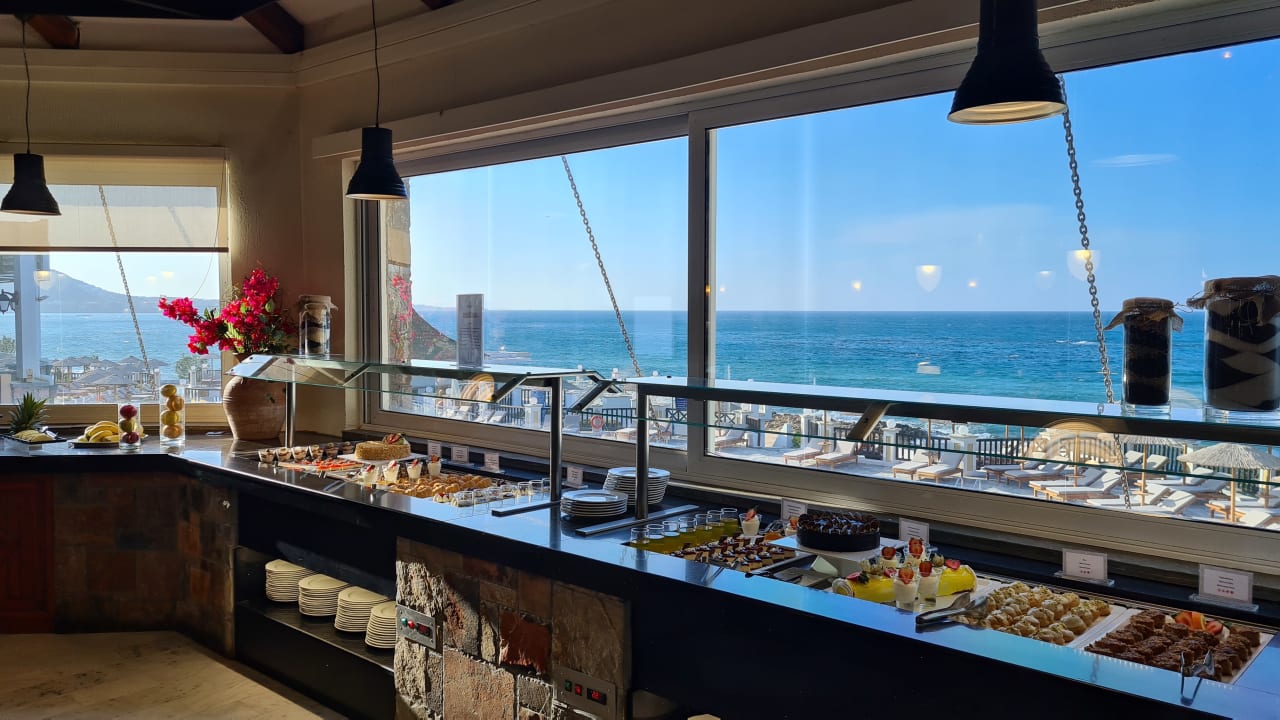 Gastro Alexander Beach Hotel & Village Resort