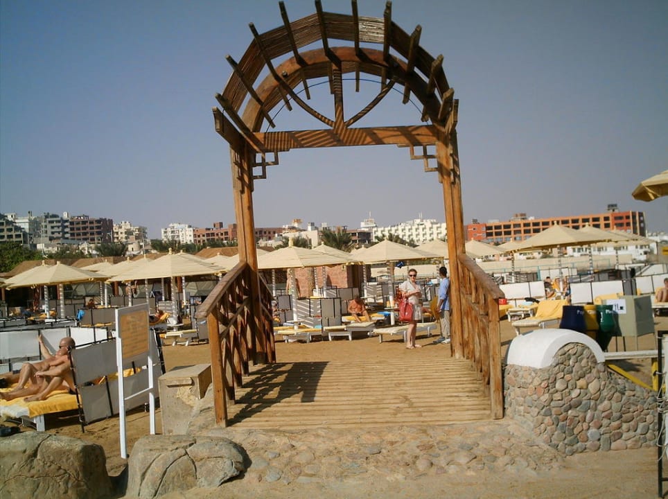 Brücke zum Strand SUNRISE Holidays Resort (Adults Only)