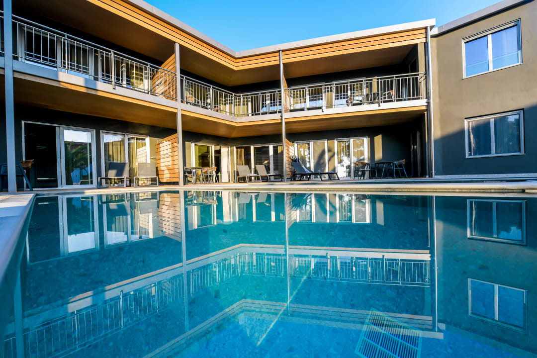 Pool Blue Dolphin Resort Hotel