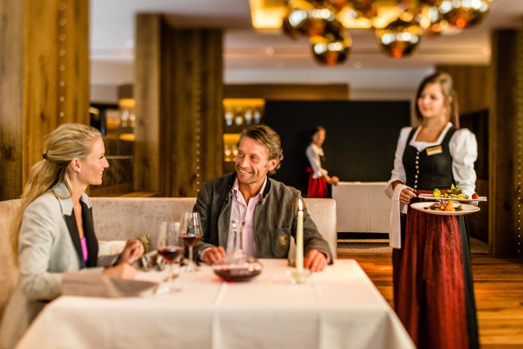 Gaumenfreuden im stilvollen Ambiente Hotel Schwarzenstein