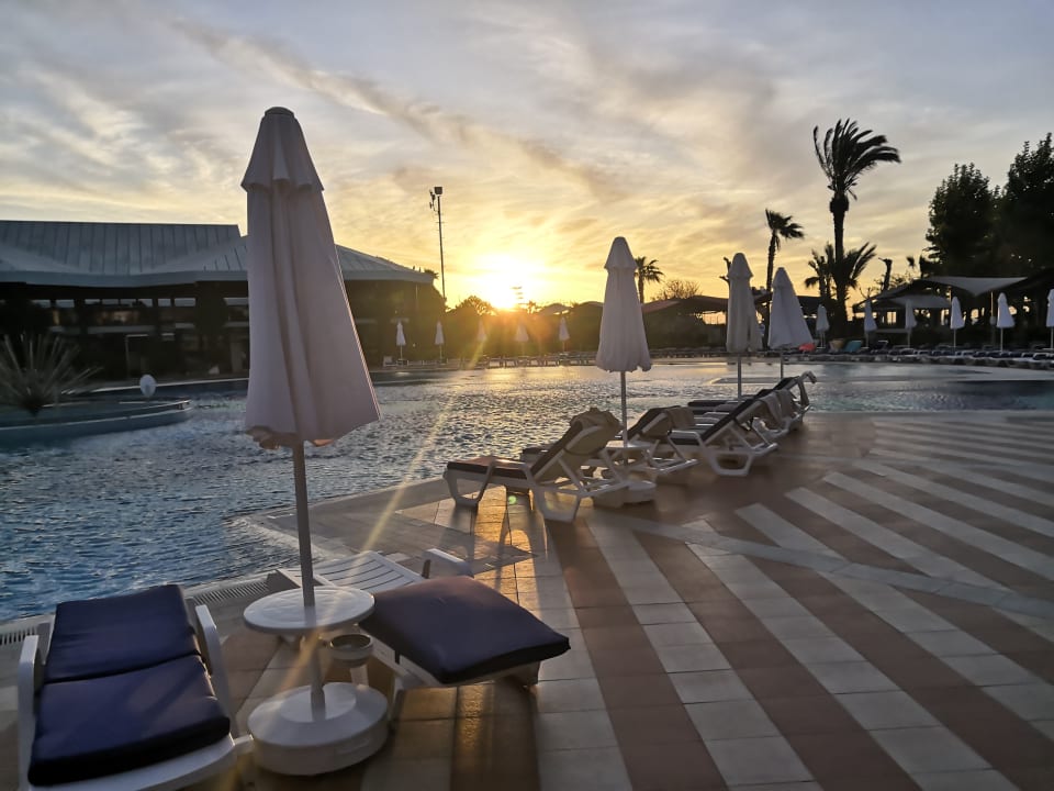 Pool Le Jardin Resort