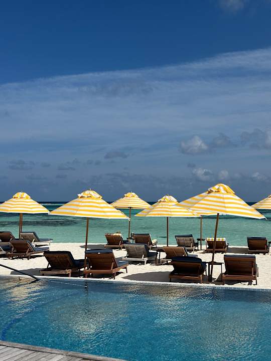 Strand Le Meridien Maldives Resort & Spa