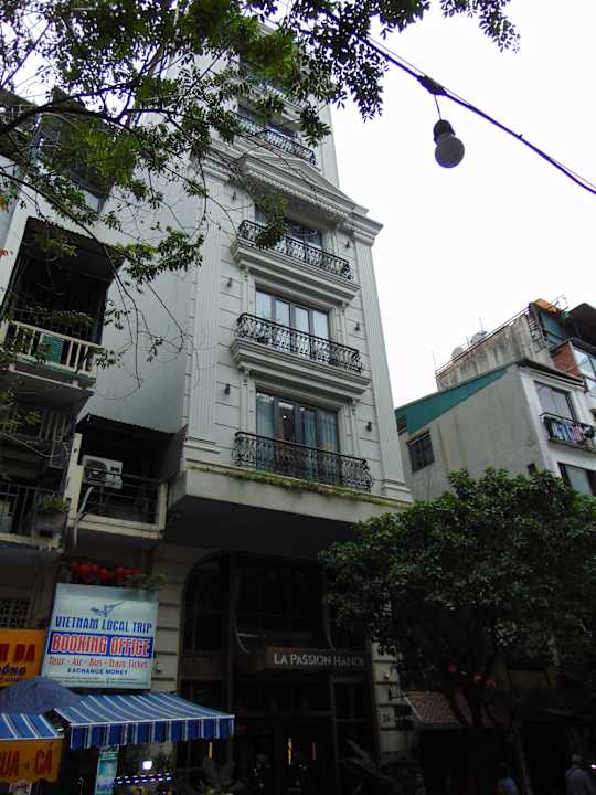 Außenansicht La Passion Hanoi Hotel & Spa