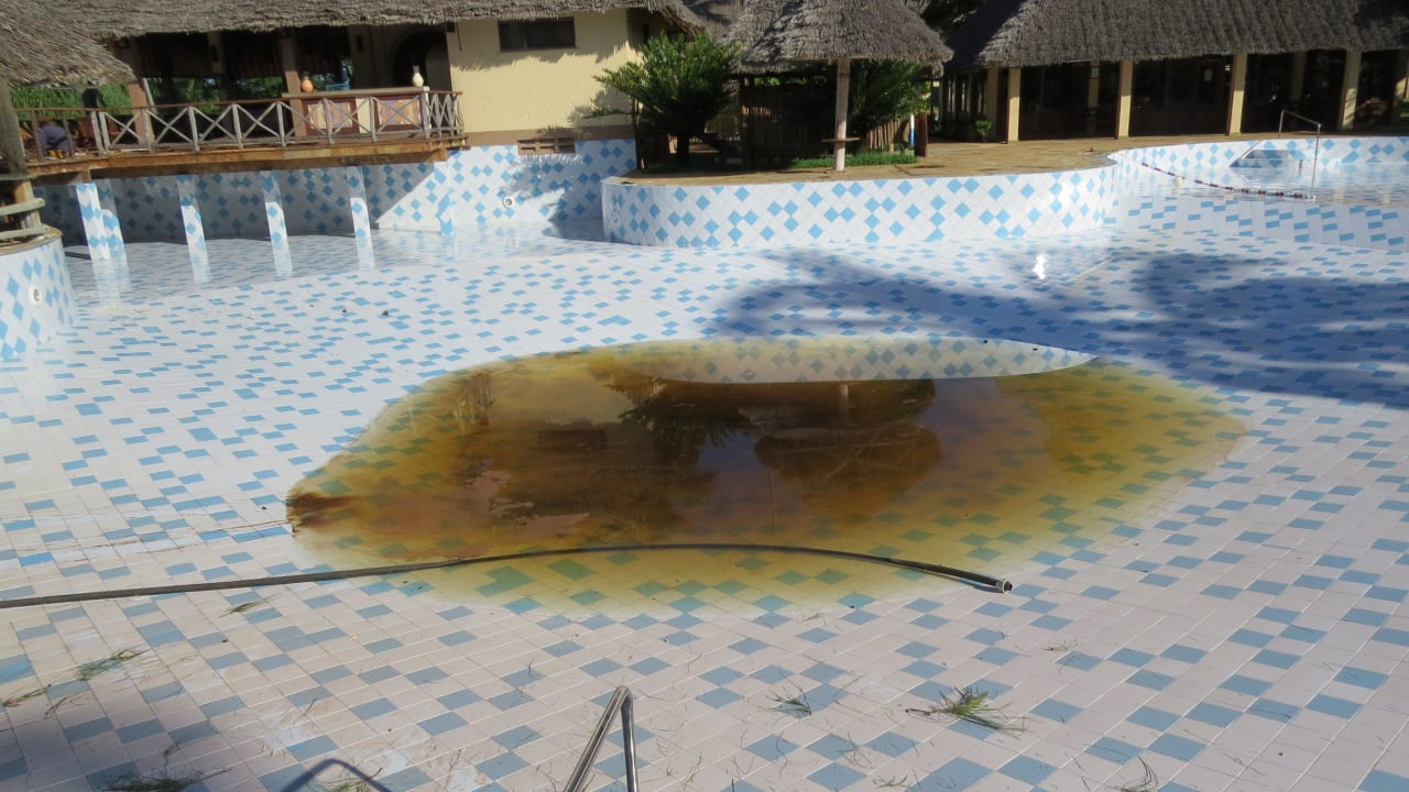 Gesperrtt 10 Tage Neptune Pwani Beach Resort & Spa