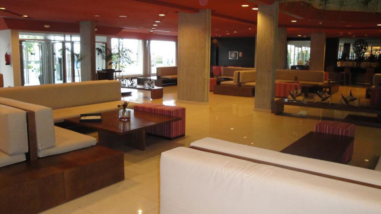 Lobby des Hotels Hipotels Mediterraneo