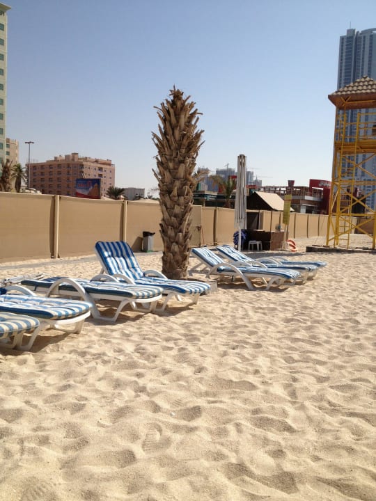 Beachclub Ramada Hotel & Suites by Wyndham Ajman