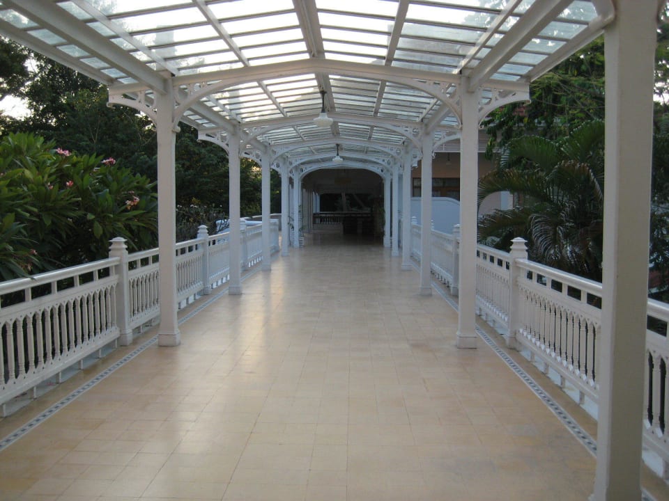 Gänge Centara Grand Beach Resort & Villas Hua Hin