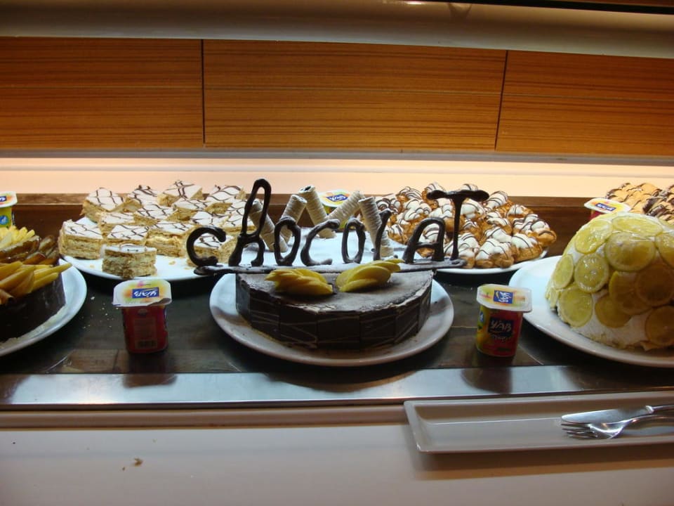 Сладости The Orangers Beach Resort and Bungalows