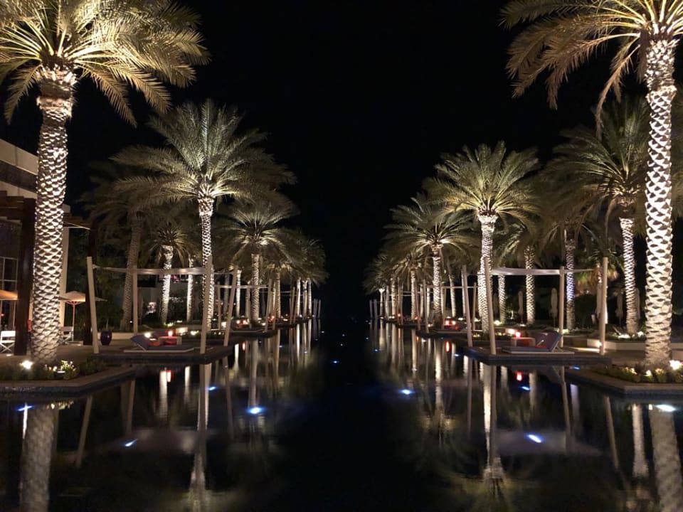 Pool Park Hyatt Abu Dhabi Hotel and Villas