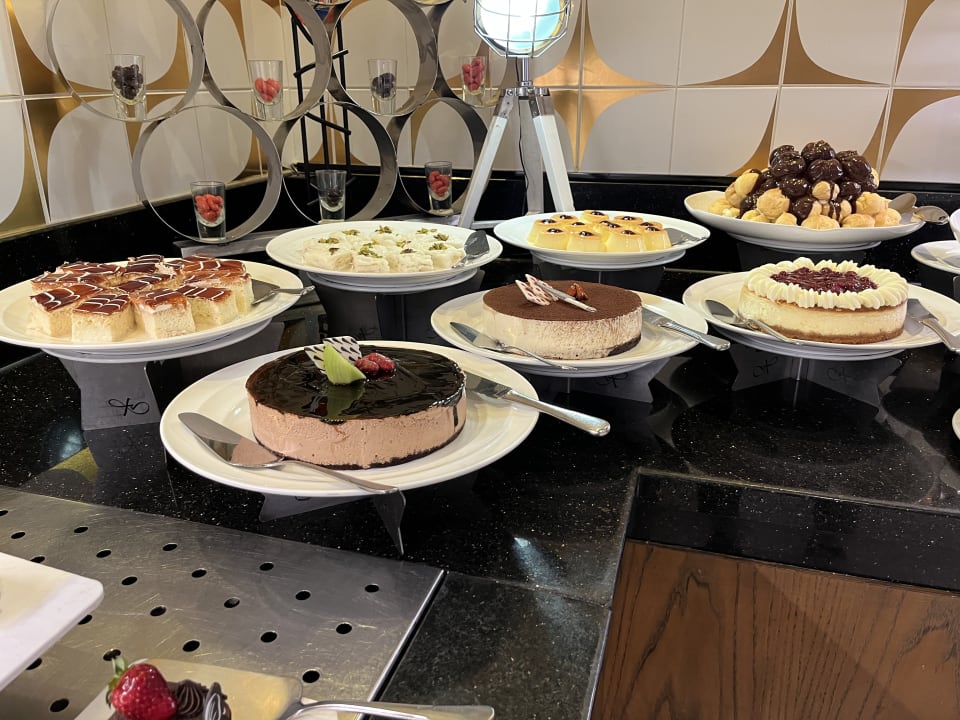 Gastro Xanadu Resort Hotel