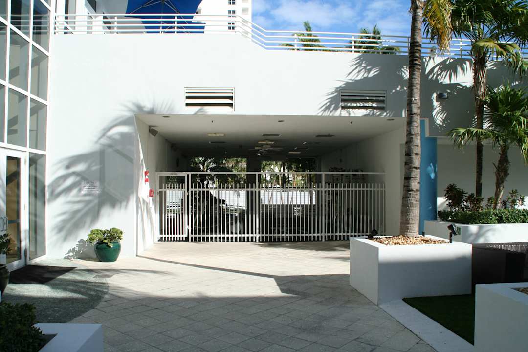 Eingangsbereich vom Pool/Strand kommend Royal Palm South Beach Miami, a Tribute Portfolio Resort