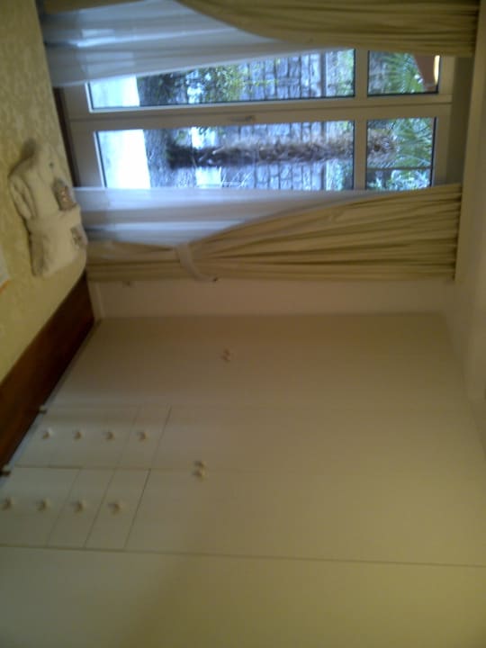 Zimmer 501: erstes Schlafzimmer mit Doppelbett Villa Sassa