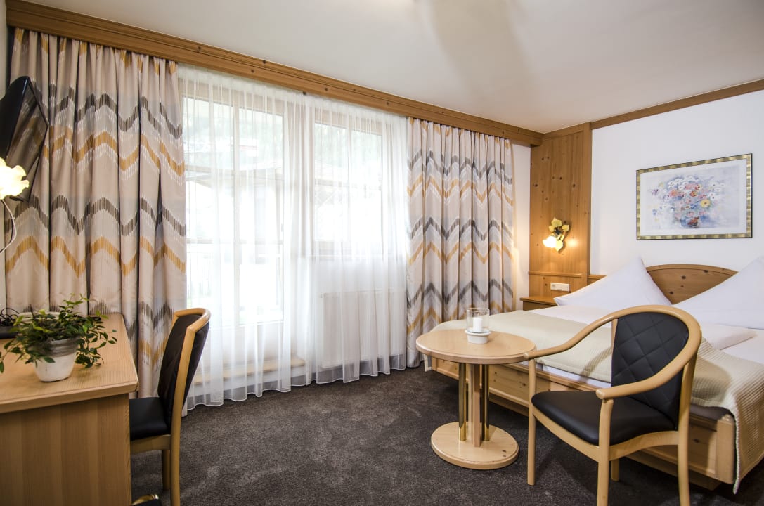 Zimmer Hotel Subretta