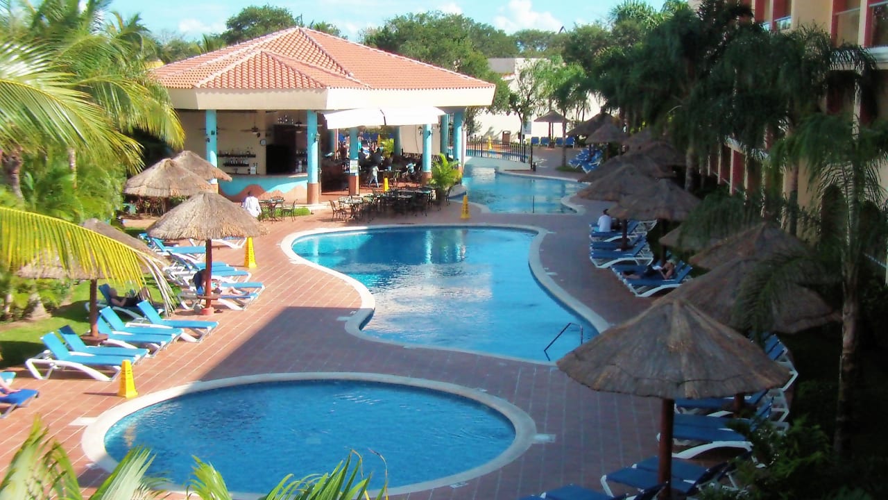 Poolanlage vom Haus 8 Sandos Playacar Select Club Adults only - All Inclusive