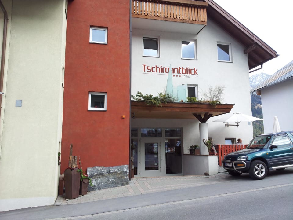 Eingangbereich Alpina Resort Nature & Wellness