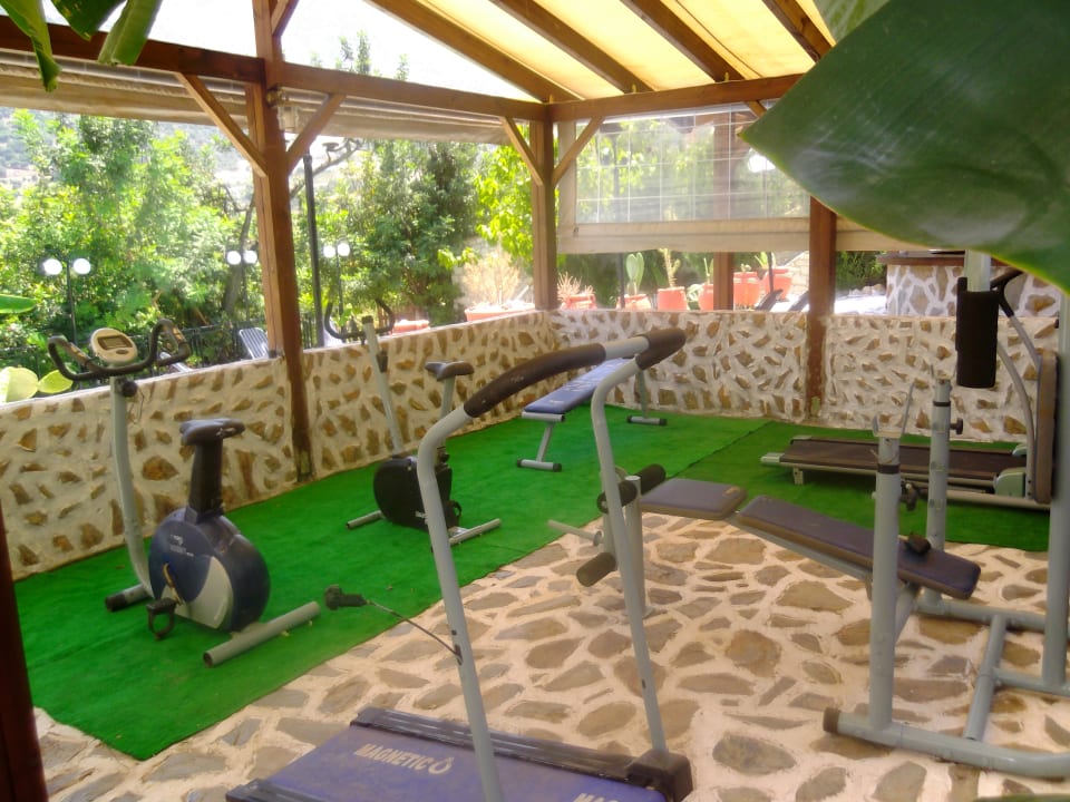 Sport & Freizeit Stone Village Petrino Horio