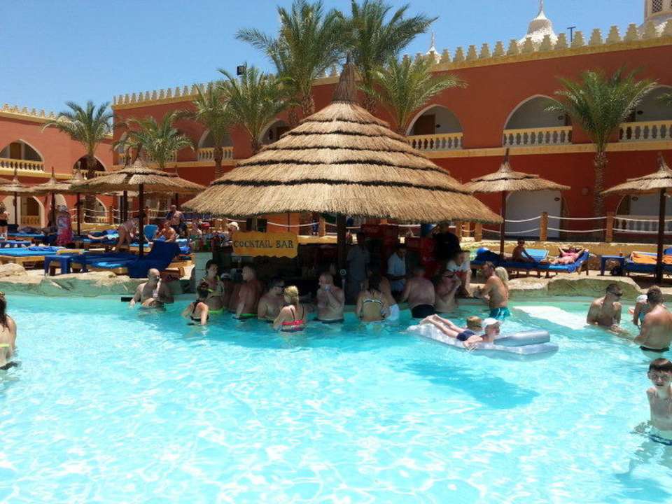 Basen Pickalbatros Alf Leila Wa Leila Resort - Neverland Hurghada