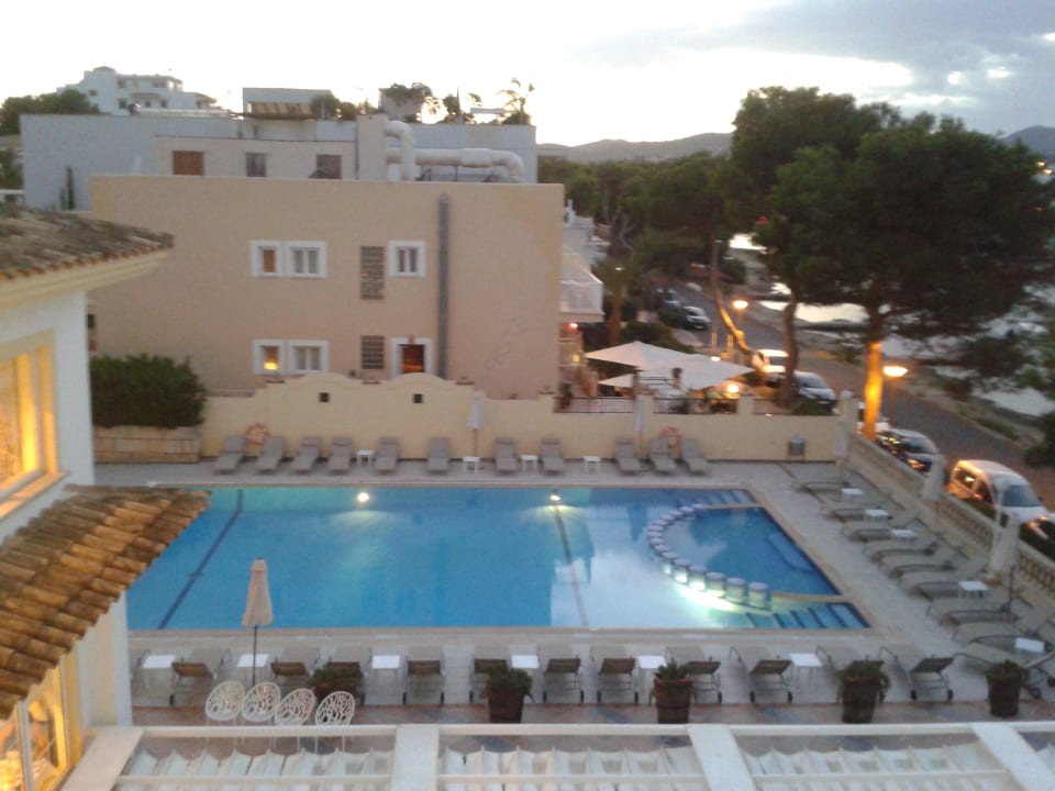 Blick auf den Elite Pool Smy Portocolom