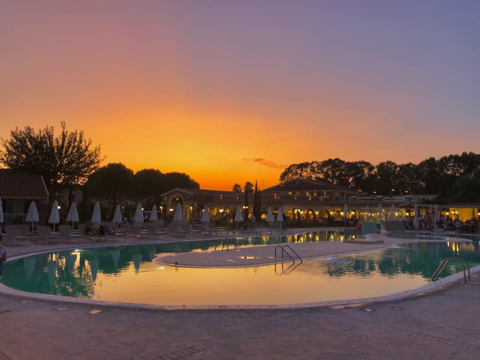 Pool Capo Di Corfu  (Im Umbau/Renovierung)