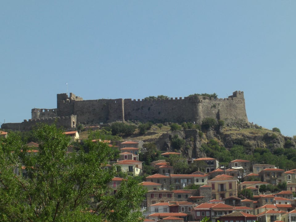 Burg Hotel Molivos 1