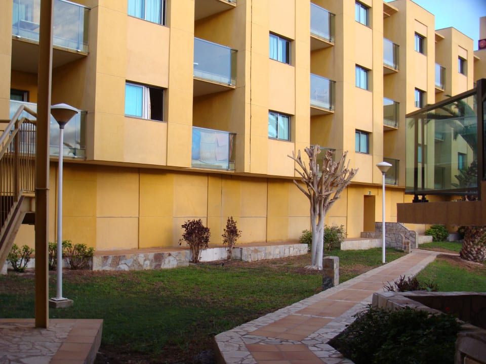 Wohnblock-Atmosphäre zwischen den Fluren SBH Club Paraiso Playa