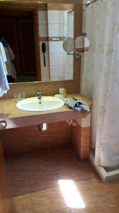 Sauberes Bad Palladium Hotel
