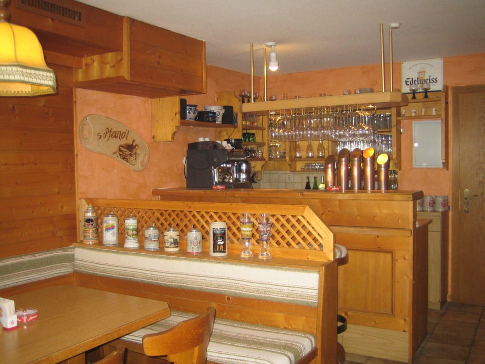 Bier und 70ziger Jahre-Sound haben gepaßt Salzburgerhof Rauris