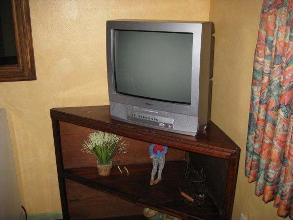 TV im Zimmer Hotel Tropi Rock Resort