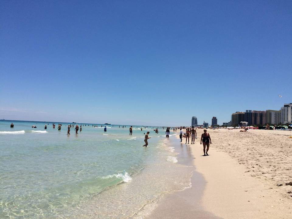 Strand Hotel The Shore Club