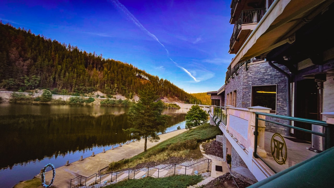 Ausblick Retro Riverside Wellness Resort