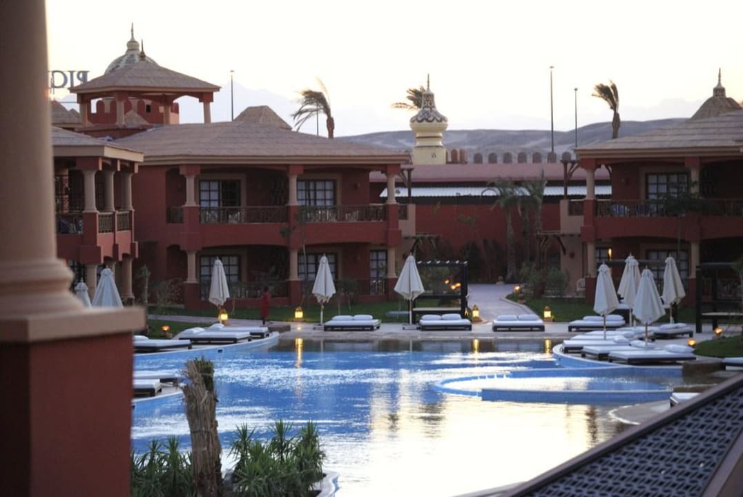 Blick zu dem neuen Pool vom Balkon Pickalbatros Alf Leila Wa Leila Resort - Neverland Hurghada