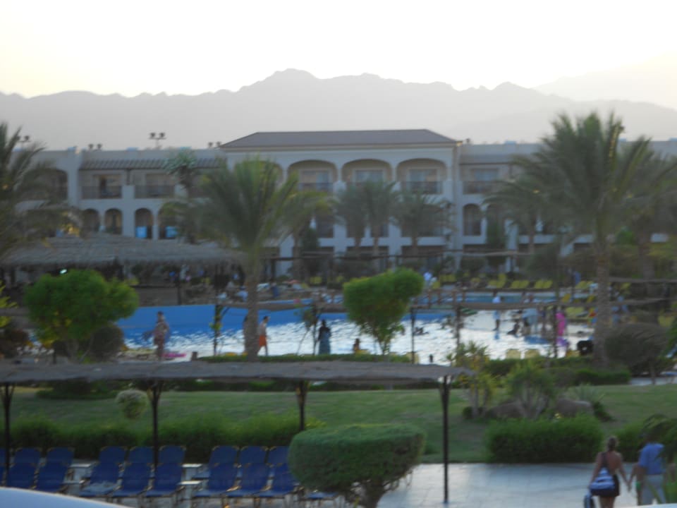 Pool und Zimmer Jaz Mirabel Park & Club