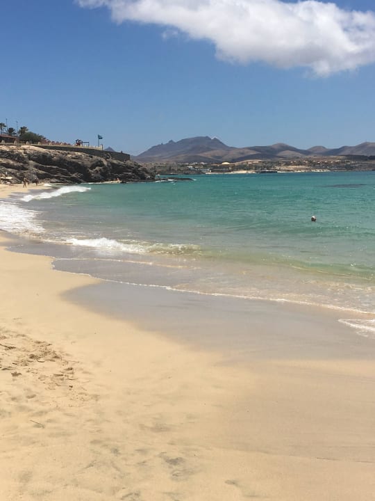 Blick vom Ende des Strandes. SBH Costa Calma Beach Resort