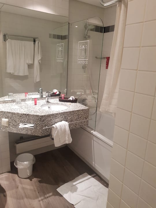 Zimmer Leonardo Hotel Köln Bonn Airport