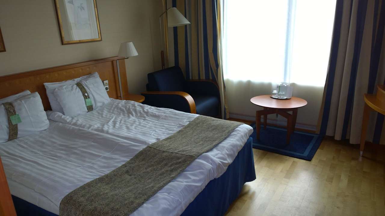 Blick ins Zimmer Hotel Holiday Inn City Centre Helsinki