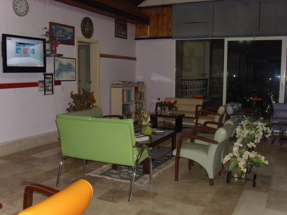 Wartezone in der Lobby Sayanora Hotel
